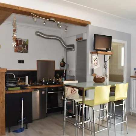 Au Coeur De La Fete Des Citrons De Mentone